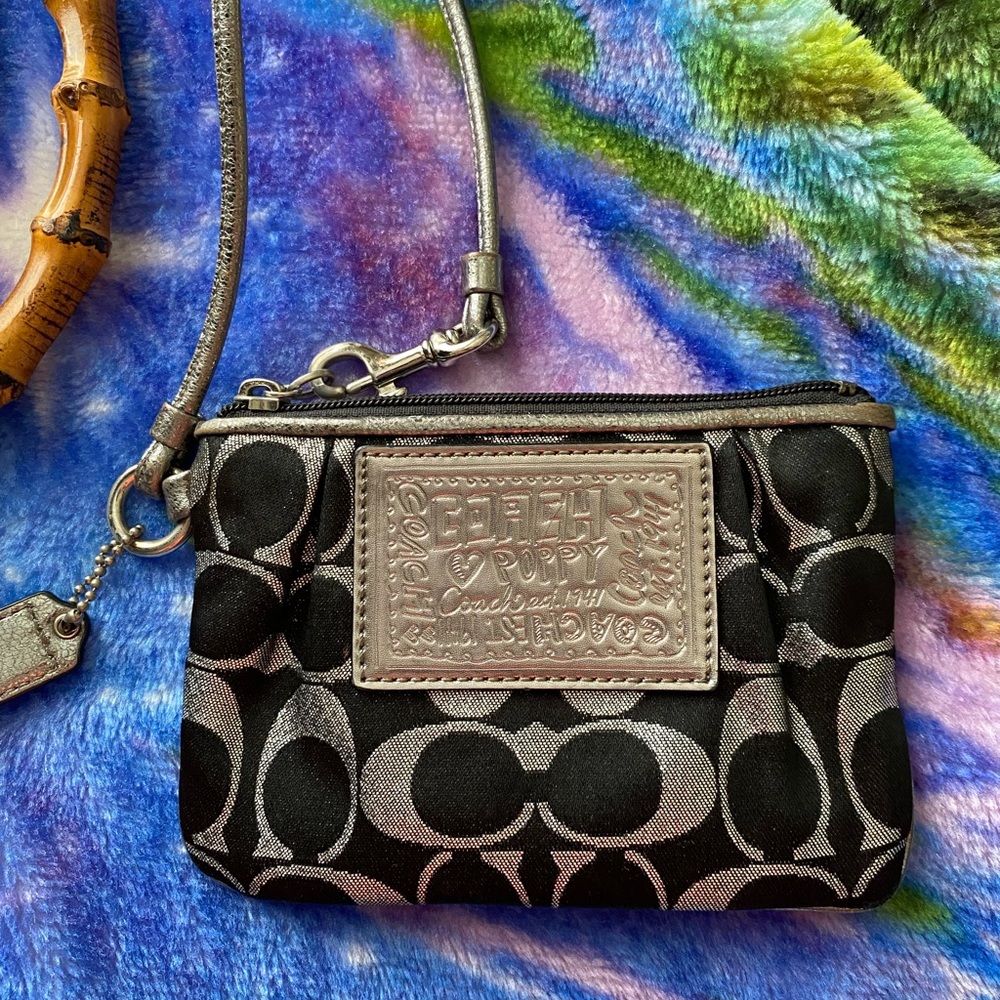 Coach Poppy Y2K Signature wristlet